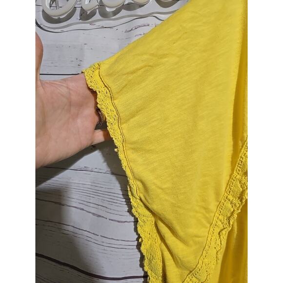 Cato Yellow V-Neck Lightweight Oversized Short Sleeve Boho Top Womans Size XL - Picture 3 of 5